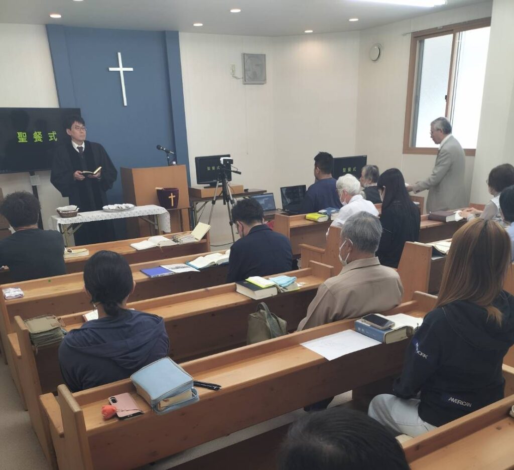 礼拝の様子